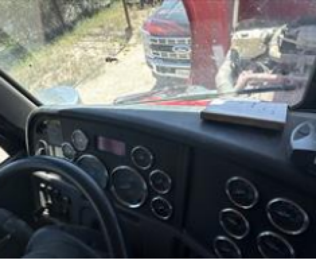 2015 Peterbilt 379 w/Manitex 50155 Crane  46