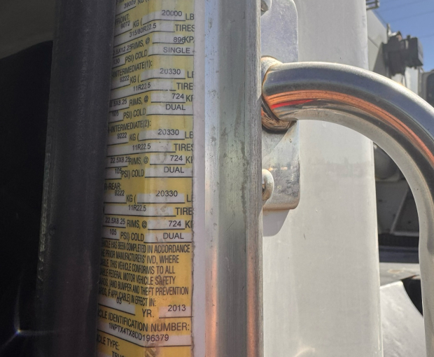 2013 Peterbilt w/National NBT50 128' boom 3