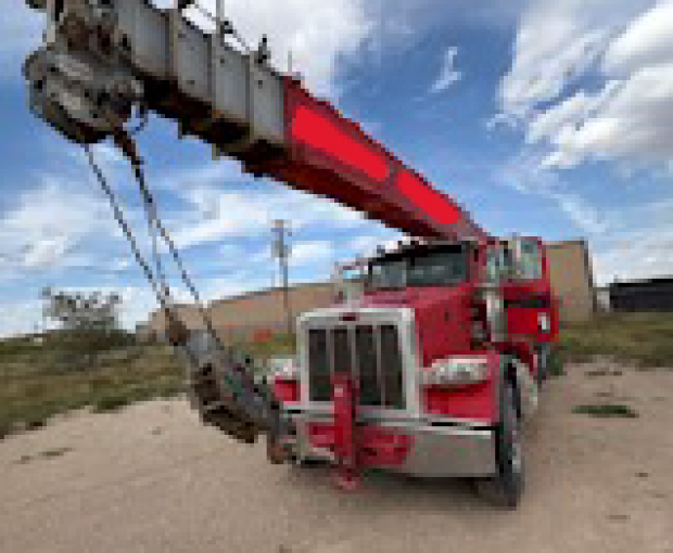 MUST SELL BY END OF YEAR $144,000 2014 Peterbilt 367 w/Manitex 50155S Crane 4