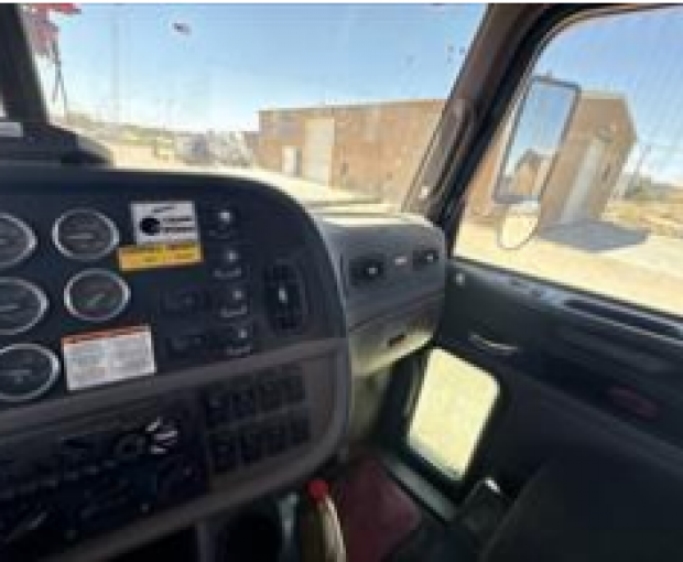 2015 Peterbilt 379 w/Manitex 50155 Crane  42