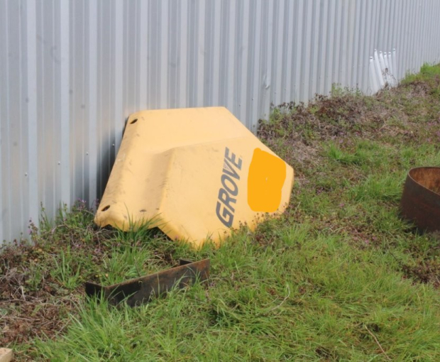 2001 Grove TMS760E 26