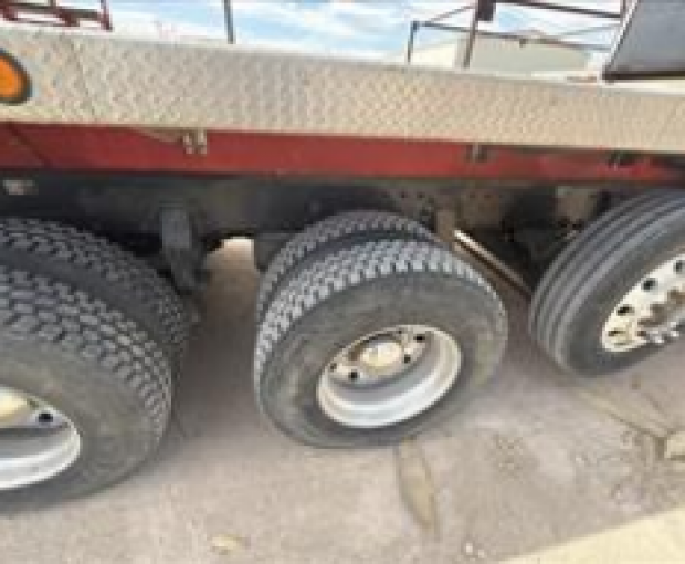 2015 Peterbilt 379 w/Manitex 50155 Crane  67