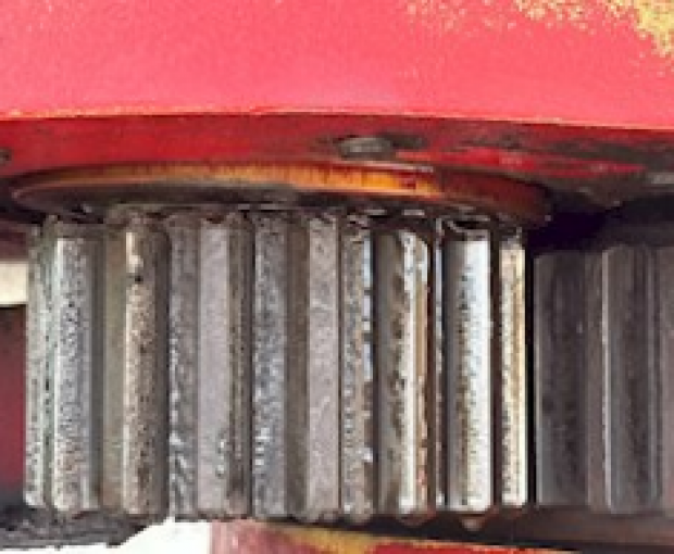 Pinion seal pushed out of housing