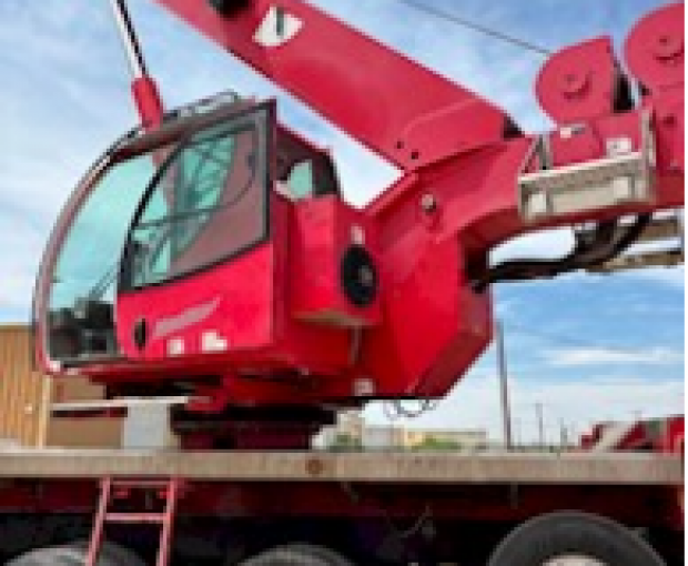 2015 Peterbilt 379 w/Manitex 50155 Crane  14