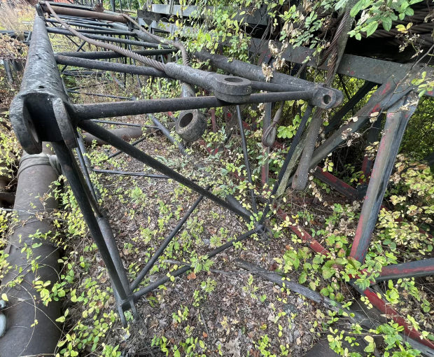 Crane Block and Boom Section 25