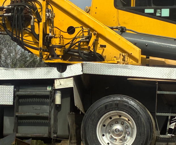 2001 Grove TMS760E 6