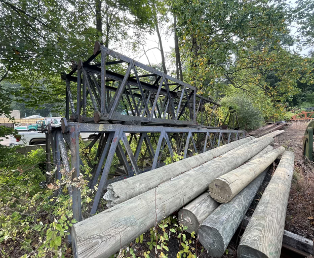 Crane Block and Boom Section 24