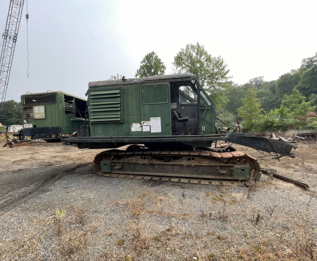 Manitowoc 3000 Crawler Crane 3
