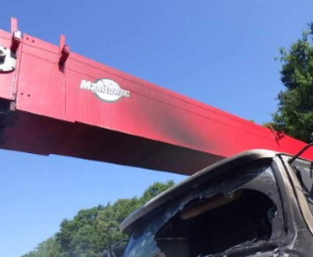 2005 Sterling LT5700  / 2005 Manitex Model 38124S Boom Truck 6