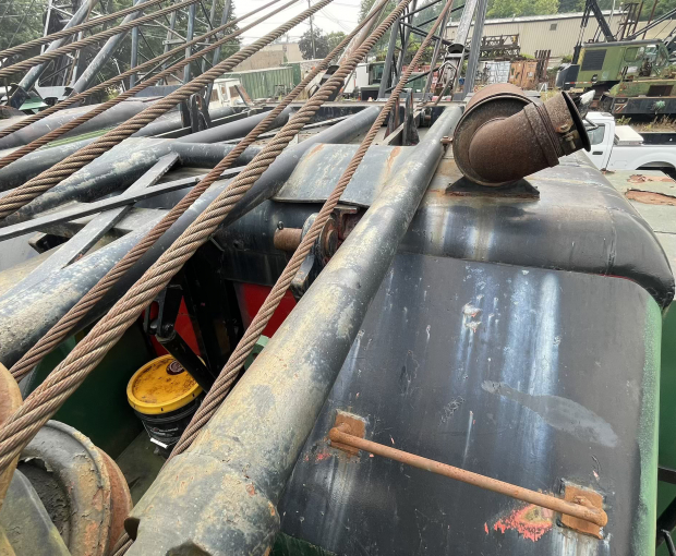 Manitowoc Crawler Crane 21