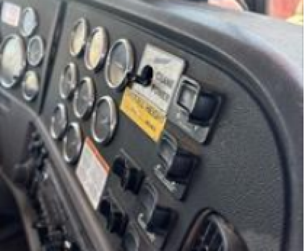 2015 Peterbilt 379 w/Manitex 50155 Crane  43