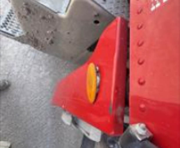 Side marker lights-Passenger side, quarter panel