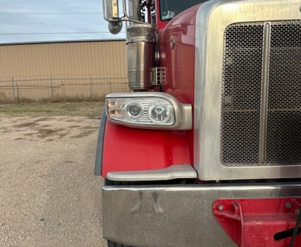 MUST SELL BY END OF YEAR $144,000 2014 Peterbilt 367 w/Manitex 50155S Crane 10