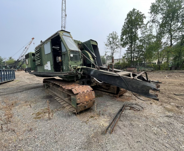 Manitowoc 3000 Crawler Crane